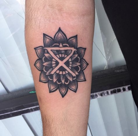 Circa Survive Tattoo, Circa Survive, Mandala Tattoo Design, Mandala Tattoo, Get A Tattoo, Some Ideas, Lotus Flower Tattoo, Cute Tattoos, Triangle Tattoo