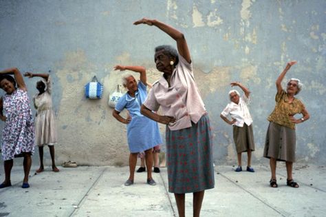 Cuba, 1993  ~ Alex Webb Alex Webb, Foto Art, Magnum Photos, Colour Photograph, Documentary Photography, Street Photo, 인물 사진, Photojournalism, Photography Inspo