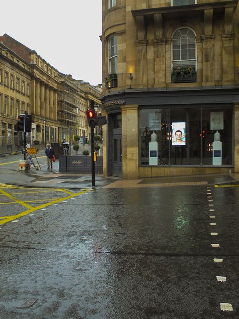 #newcastle #rain #aesthetic #england Newcastle University Aesthetic, Sheffield Aesthetic, Aesthetic England, Uk Aesthetic, University Aesthetic, Rain Aesthetic, Newcastle University, Sheffield Uk, Black Aesthetic Wallpaper