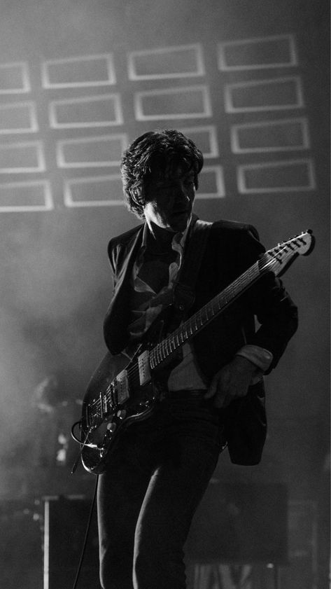 Arctic monkeys-Alex turner (2023) Artic Monkeys Icons Aesthetic, Black And White Arctic Monkeys, Alex Turner Wallpaper Iphone, Attic Monkeys, Alex Turner Wallpaper, Monkey Icon, Arctic Monkeys Wallpaper, Alex Arctic Monkeys, Monkey Wallpaper