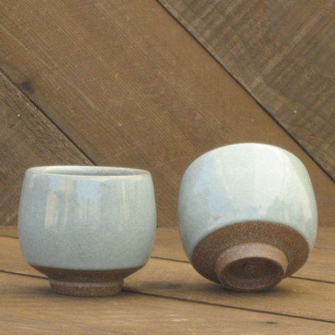 Ceramic Cutlery, Celadon Glaze, Slab Ceramics, Play Clay, Handmade Cups, Pottery Dishes, Wheel Thrown Pottery, Pottery Techniques, Tea Bowl