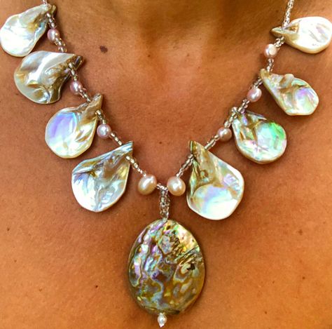 Abalone and polished shell necklace with sterling silver toggle closure Maximalist Jewelry, Abalone Shell Necklace, Artwork Ideas, Mermaid Jewelry, Ocean Jewelry, Nail Jewelry, Chunky Jewelry, Fresh Water Pearls, Ethical Jewelry