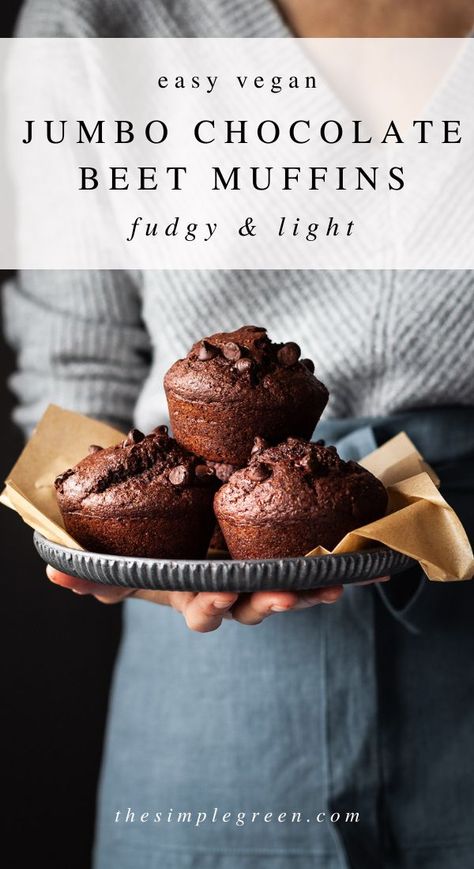 a baker holding a tray of chocolate muffins with text overlay "easy vegan jumbo chocolate beet muffins-fugy and light". Beetroot Puree Recipe, Vegan Beet Recipes, Chocolate Beet Muffins, Jumbo Muffin Recipes, Beetroot Puree, Beet Muffins, Beetroot Chocolate Cake, Vegan Chocolate Muffins, Chocolate Beet Cake