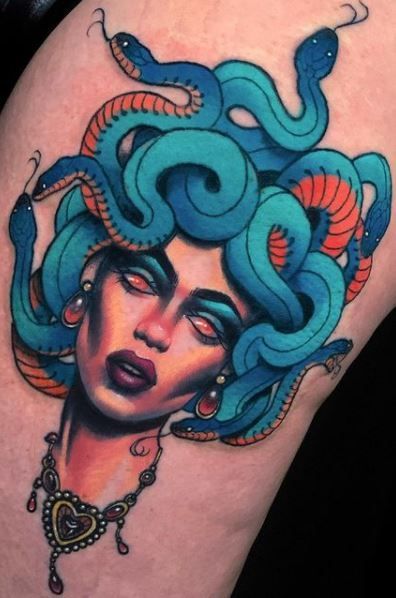 Tattoo Diy, Medusa Tattoo Design, Snake Tattoo Design, Tato Lengan, Inspiration Tattoo, Tattoos Geometric, Medusa Tattoo, Tattoo Design Book, Tattoo Sketch