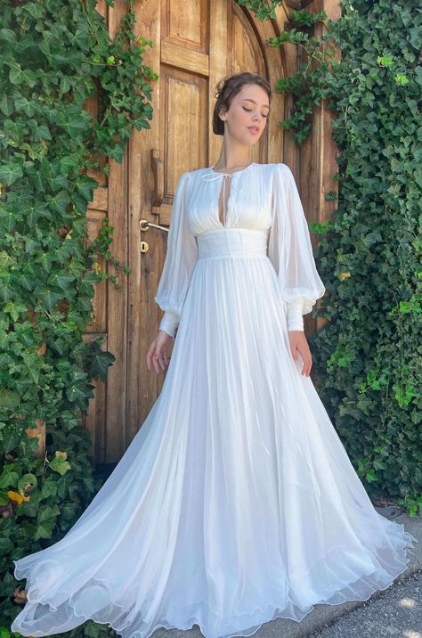 Imgur: The magic of the Internet Train Prom Dresses, Ball Gown Princess, Wedding Gown Simple Elegant, Teuta Matoshi, Wedding Gown Simple, Sweep Train Prom Dress, Princess Silhouette, Gown Princess, Ball Gowns Princess