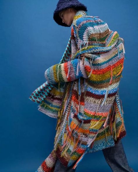 Knitting on Instagram: "Odeeh Berlin Fall 2022 Fashion Show 🔰 Tag a friend 🔔 Turn Post Notification On * Follow our and tag us in your next picture for a chance to be shared! 👉Tap link in our bio to order Thank you ! 😍 . #knitting #knitting_inspiration #riddarisweater #margretsweater #toverichterdesign #lettlopi #villapaita #neuloosi #knittersoftheworld #knittingpattern #yokesweater #lopapeysa #islantilainenvillapaita #islantilaisneule #icelandicsweater #colourworkknitting #strikkein Knit Fashion Runway, 2022 Fashion Show, Knitwear Trends, Knitwear Inspiration, Show Collection, Knitwear Fashion, 2022 Fashion, Print Trends, Fall 2022