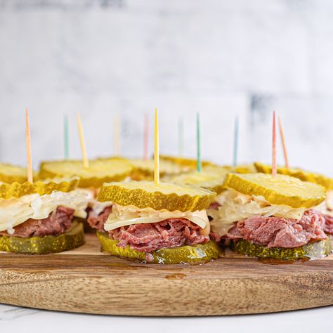 Mini Reuben Sandwiches, Pickle Bites, Dill Pickle Chips, Appetizers Easy Finger Food, Soften Cream Cheese, Minced Meat, Glass Baking Dish, Corned Beef, Appetizer Dips