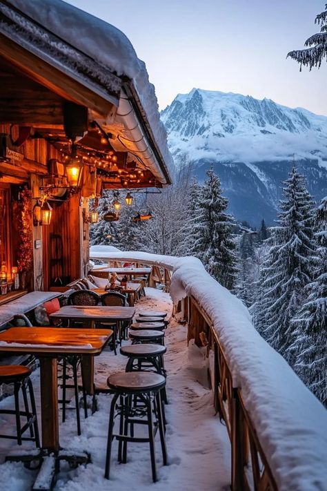 "🍷🏔️ Unwind after a day on the slopes with après-ski in Chamonix, France! From cozy chalets to lively bars, discover the best spots to relax and enjoy the alpine atmosphere. Swipe for top après-ski spots! 🎿✨ #Chamonix #AprèsSki #WinterGetaway" Ski Chalet Aesthetic, Gingerbread Ski Resort, Ski Town Aesthetic, Ski Mountain Aesthetic, Chamonix France Winter, Skiing Chalet, Ski Lodge Bar, Aspen Aesthetic, Apres Ski Aesthetic