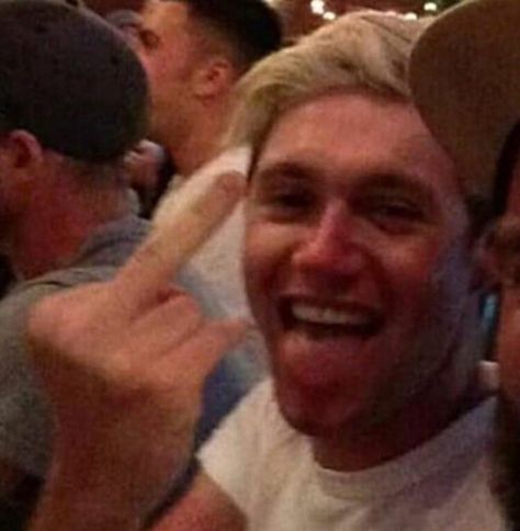 Drunk Pictures, Blurry Aesthetic, Niall Horan Baby, Gambar One Direction, Irish Princess, Irish Boys, Frat Boy, One Direction Pictures, James Horan