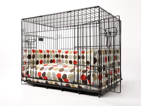 Dog crates can be cosy! — Charley Chau - Luxury Dog Beds & Blankets Dog Crate Bumper, Bed Bumper, Puppy Decor, Airline Pet Carrier, Mattress Dog Bed, Crate Bed, Puppies Tips, Bed Bumpers, Diy Dog Bed