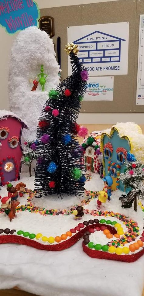 Gingerbread Grinch House, Whoville Gingerbread House Ideas, Gingerbread House Whoville, Whoville Gingerbread House Template, The Grinch Gingerbread House Ideas, Grinch Themed Gingerbread House, Elf Themed Gingerbread House, Unicorn Gingerbread House, The Grinch Gingerbread House