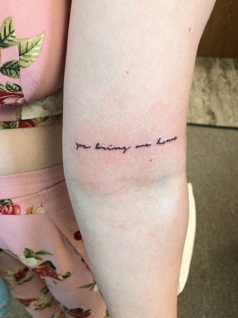 Harry Styles Inspired Tattoos, Dr Tattoo, One Direction Tattoos, Matching Bff Tattoos, Harry Tattoos, Harry Styles Tattoos, Lyric Tattoos, Bff Tattoos, Knee Tattoo