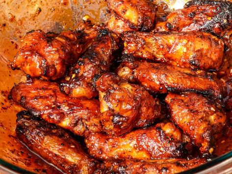 Level up your Buffalo wings. Adjust and play around with recipe to your own liking like I did. Recipe For Buffalo Wings, Recipes Chicken Wings, Spicy Buffalo Wings, Air Fryer Recipes Chicken Wings, Recipe Air Fryer, Wings Recipe Buffalo, Tiktok Food, Everything Bagel Seasoning, Bagel Seasoning