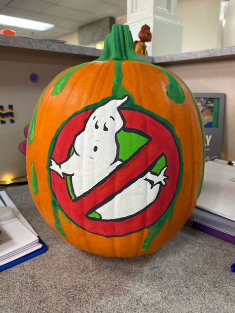 who you gonna call? GHOSTBUSTERS 👻 Ghostbuster Pumpkin Painting, Ghost Buster Pumpkin Painting Ideas, Ghost Busters Pumpkin Painting Ideas, Cauldron Pumpkin Painting, Slimer Pumpkin, Ghostbusters Pumpkin, Disney Pumpkin Painting, Decorating Pumpkins, Pumpkin Painted