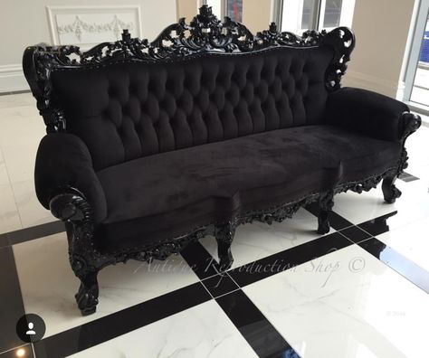 Rococo Sofa, Goth Houses, Gothic Decor Bedroom, Goth Bedroom, Gothic Room, French Baroque, Gothic Bedroom, Sofa Black, Gothic Furniture