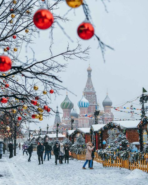 Moscow Winter, 1 Day Left, Affordable Skincare, Skincare Essentials, Affordable Skin Care, Voyage Europe, Red Square, Day Left, Dec 30