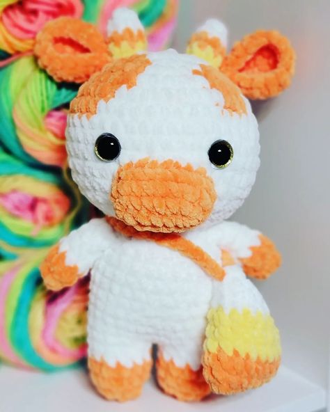 Toy Cow Amigurumi Free Pattern - Amigurumi Chunky Yarn Craft Ideas, Chunky Crochet Amigurumi Free Pattern, Crocheted Cows, Cow Amigurumi Free Pattern, Chunky Amigurumi, Crochet Games, Amigurumi Cow Pattern, Crocheted Cow, Yarn Animals