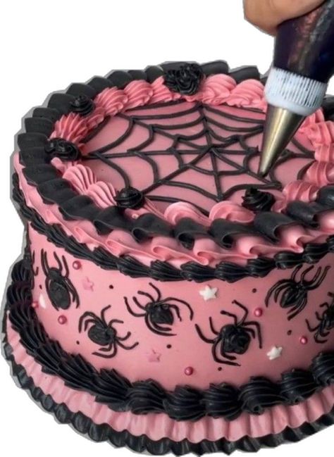 Pastel Goth Birthday Cake, Cake Decorating Designs Birthday, Cute Halloween Birthday Cake, Birthday Cake Aesthetic Heart, Witchy Birthday Cake, Witchy Cake, Birthday Cake Aesthetic Vintage, Vintage Cake Ideas, Birthday Cake Halloween