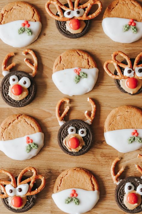 Reindeer Biscuits, Christmas Reindeer, Cupboard, Reindeer, Biscuits, Crafts For Kids, Baking, Christmas