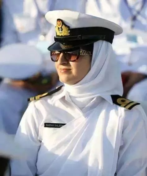 Pak Army Soldiers, Pakistan Armed Forces, Naval Officer, Best Army, Khyber Pakhtunkhwa, Army Pics, Pakistan Army, Army Women, Military Girl