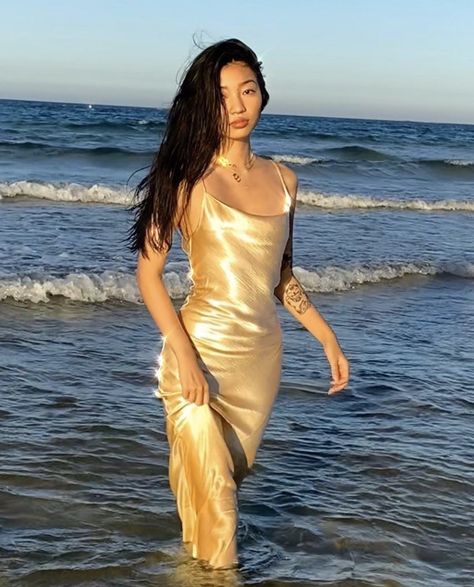 #sun #golddress #goldenhour #silkdress #dresses Egirl Style, Highsnobiety Fashion, Italian Designers, Vegas Dresses, Editorial Shoot, Pics Inspo, Dress Aesthetic, Ig Post, Beach Photoshoot