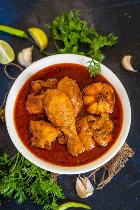 Chicken Vindaloo, Kari Ayam, Chicken Curry Recipe, Chicken Masala, Chicken Gravy, Biryani Recipe, Curry Chicken Recipes, Vegetarian Meals, Curry Recipe