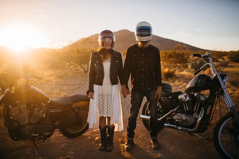 Motorbike Couple Photography, Wedding Photography Motorcycle, Motorcycle Prenup Ideas, Motorcycle Wedding Ideas, Motorcycle Elopement, Motorcycle Couple Photography, Motorbike Wedding, Couple Motorbike, Motorcycle Wedding Pictures