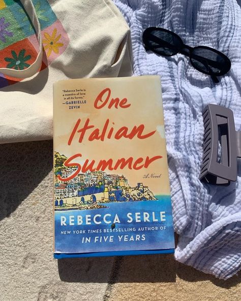 One Italian Summer, Summer Book, Unread Books, Recommended Books To Read, Summer Books, Inspirational Books To Read, Hair Claw Clips, Top Books To Read, Book Suggestions