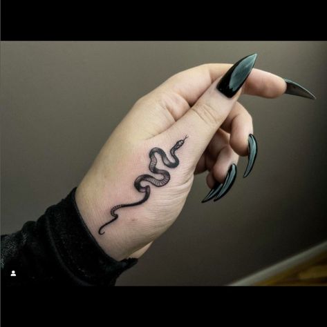 Wrist Snake Tattoos Ideas Beautiful and Eccentric Designs For Wrist Tiny Snake Tattoo, Snake Tattoo Drawing, A Snake Tattoo, Tattoo Drawing Ideas, Rattlesnake Tattoo, Drawing Concepts, Small Snake Tattoo, Seal Tattoo, Puzzle Piece Tattoo