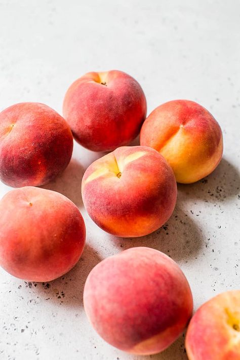 Peach Photoshoot, Peach Crumb Bars, Fruits Tea, Peach Cookies, Crumb Bars, Peach Aesthetic, Fresh Peaches, Shortbread Recipes, Peach Fruit