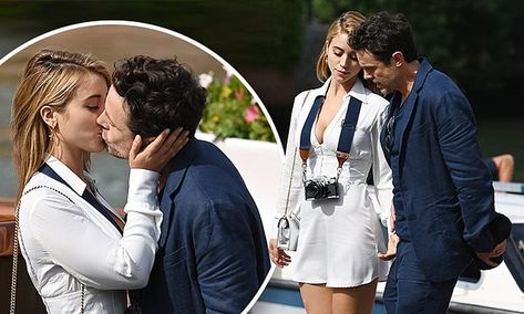 Casey Affleck, 47, passionately kisses girlfriend Caylee Cowan, 24 Casey Affleck Girlfriend, Casey Affleck, Venice Film Festival, 24 Years Old, On Wednesday, Film Festival, Venice, Actresses, Actors