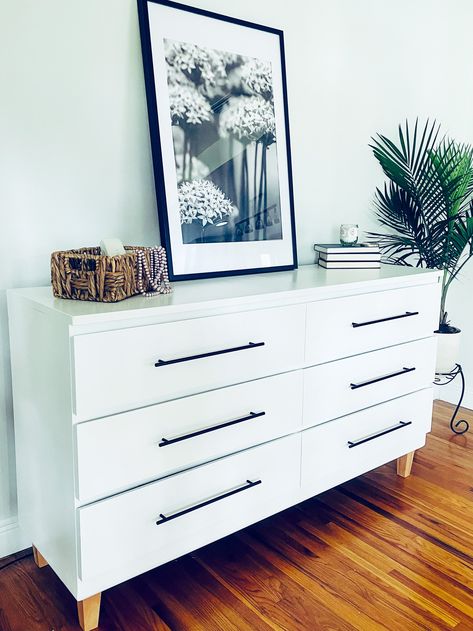 Refurb Hack - IKEA Malm. Here's what you need to complete this look!! For more great designs visit us: www.iddesigns.co Malm Dresser Decor, Ikea Malm Drawers, Dresser Flip, Ikea Dresser Makeover, Refinished Vintage Furniture, Ikea Dresser Hack, Ikea Malm Dresser, Malm Dresser, Ikea Dresser