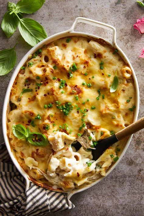 Chicken Spinach Pasta Bake Chicken Spinach Pasta Bake, Chicken Spinach Bake, Using Rotisserie Chicken, Cheese Pasta Bake, Baked Penne Pasta, Spinach Pasta Bake, Cheesy Pasta Recipes, Cottage Cheese Salad, Chicken Spinach Pasta