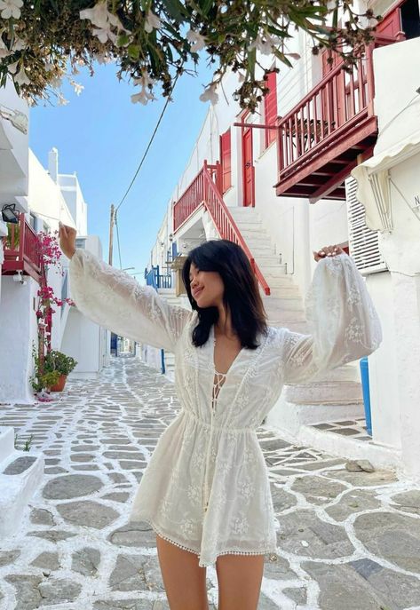 White Beach Dress Summer Casual, Goa Outfit Ideas, Phuket Outfit Ideas, Goa Dress, Jihoon Kim, Milan Outfits, Goa Outfits, Outfitinspo Style, Outing Outfit