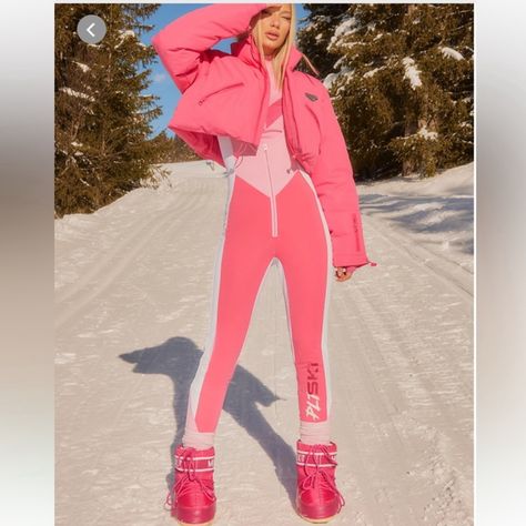 Brand New Never Worn Us4 The Sold Out Barbie Skuba Ski Suit Hem Stirrups Length Approx 152cm/60.5" (Based On A Sample Size Uk 8) Model Wears Size Uk 8/ Eu 36/ Aus 8/ Us 4 Model Height - 5ft 8" Ski Suit Outfit, Scuba Suit, Ski Shoes, Spandex Suit, Snow Day Outfit, Ski Jumpsuit, What To Wear Skiing, White Spandex, Suit Outfit