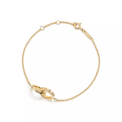 Tiffany Gold, Gold Tiffany, Tiffany Bracelets, Online Gold Jewellery, Circle Bracelet, Bar Bracelet, International Jewelry, Tiffany Jewelry, Girl Closet