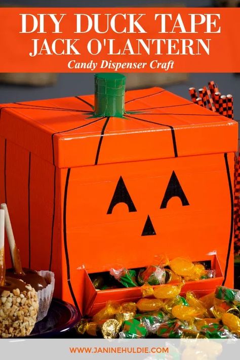 Painting Canvas Crafts, Diy Halloween Candy, Craft Soda, The Hallow, Creeper Minecraft, Reading Diy, Candy Dispenser, Birthday Gifts For Teens, Pumpkin Candy