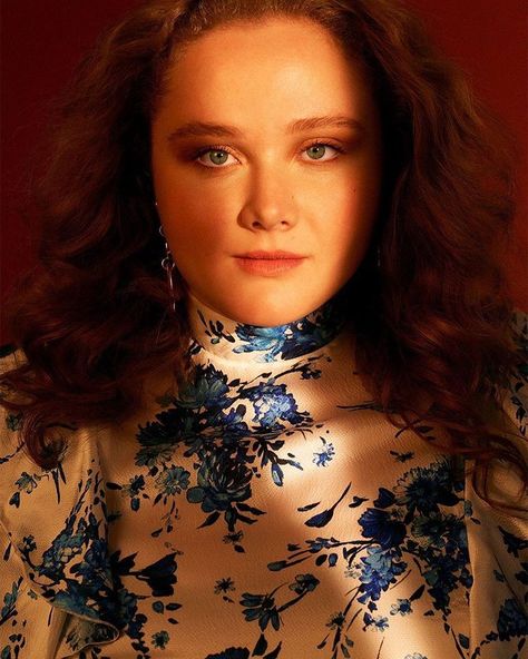 Danielle McDonald Danielle Macdonald, Plus Size Photography, Plus Size Posing, She's A Lady, Bust A Move, Curvy Plus Size, Sandra Bullock, Beautiful Curves, Vanity Fair