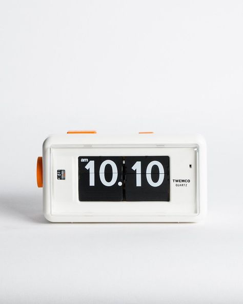 11 Cute Alarm Clocks You'll Actually Want On Your Nightstand - Camille Styles Flip Alarm Clock, Cute Alarm Clock, Retro Gadgets, Dieter Rams, Alarm Clocks, Digital Clocks, Design Industrial, Luminaire Design, Design Milk