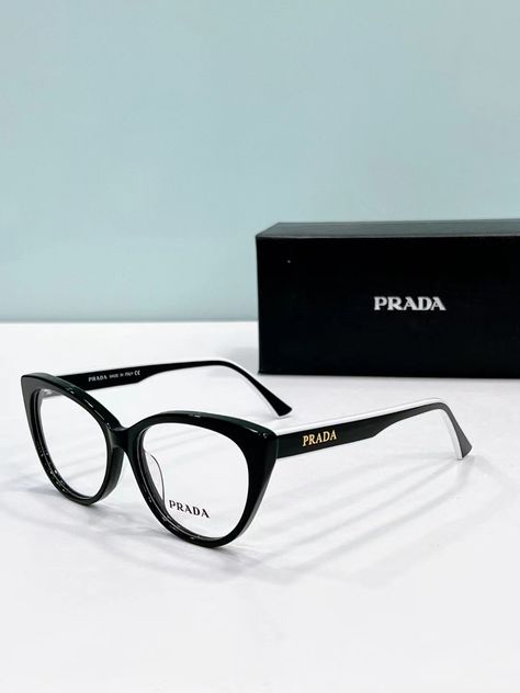 Glasses Prada, Dark Phone Wallpapers, Bar Drinks, Luxury Lifestyle, Spectacles, In A Heartbeat, Girly Things, Sunnies, Prada