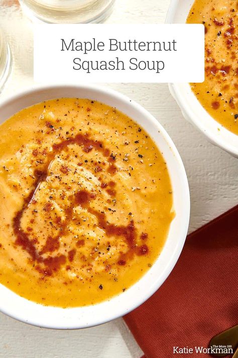 Maple Butternut Squash Soup / Roasted squash turns into the best soup with a touch of maple syrup, ground cinnamon, and cayenne pepper. Butter Squash Soup, Squash Thanksgiving, Maple Butternut Squash, Soup Squash, Mexican Pozole, Roasted Squash Soup, Spicy Soup Recipes, Holiday Soups, Butternut Squash Soup Recipe