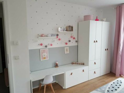 Built In Shelves Kids Room, Children Room Ikea, Ikea Children Room, Ikea Platsa Kids Room, Ikea Kids Room Boy, Kids Ikea Bedroom, Ikea Smastad Kids Room, Kids Bedroom Ikea, Ikea Childrens Room