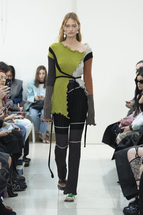 OTTOLINGER A/W ‘20 | Office Magazine Knit Fashion Runway, Knitwear Fashion, Fashion Show Collection, Knit Fashion, Ethical Fashion, Vivienne Westwood, Paris Fashion, Runway Fashion, Paris Fashion Week