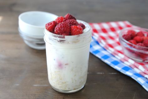 High Protein Overnight Oats, Peach Overnight Oats, Low Calorie Recipe, Low Fat Breakfast, Oats With Yogurt, Protein Overnight Oats, Low Calorie Breakfast, Baked Peach, Extra Protein