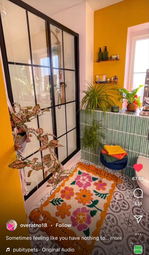 Small Colorful Bathroom, Colorful Bathroom Ideas, Bathroom Ideas Colorful, Colorful Bathroom Decor, Bathroom Color Ideas, Vibrant Bathroom, Boho Bathroom Ideas, Colorful Bathroom, Yellow Bathrooms