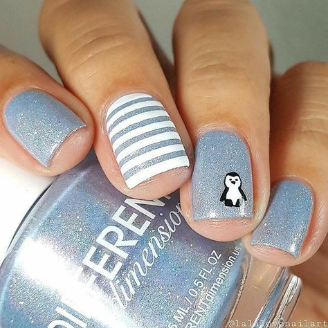 Penguin Nails Christmas, Christmas Nails Penguin, Gray Christmas Nails, Gray Winter Nails, Cooper Nails, Nails Penguin, Grey Christmas Nails, Penguin Nail Art, Claudia Lopez