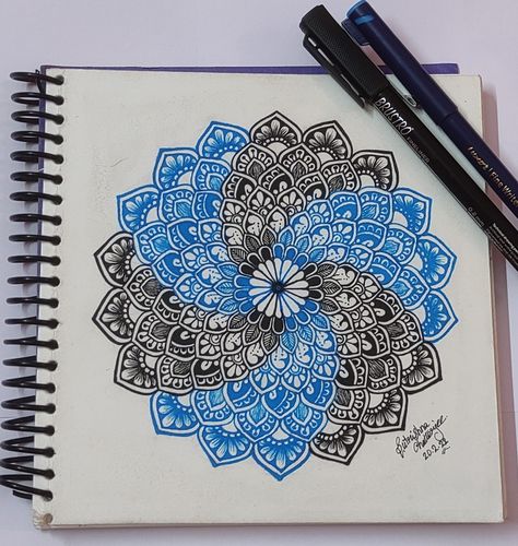 Mandala Art With Blue Pen, Blue Pen Mandala Art, Blue Pen Art Simple, Blue Mandala Art, Pen Mandala, Mandala Making, Colourful Rangoli, Buddha Canvas Art, Small Mandala