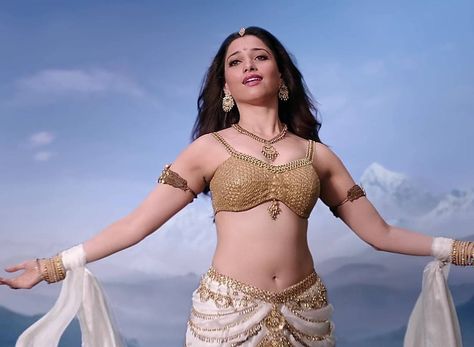 Tamanna Bhatia hot navel Tamanna In Bahubali, Tamannaah Belly, Bollywood Vintage, Jasmine Halloween Costume, Bahubali Movie, Beth Hart, Medical Videos, Tamanna Bhatia, Joe Bonamassa