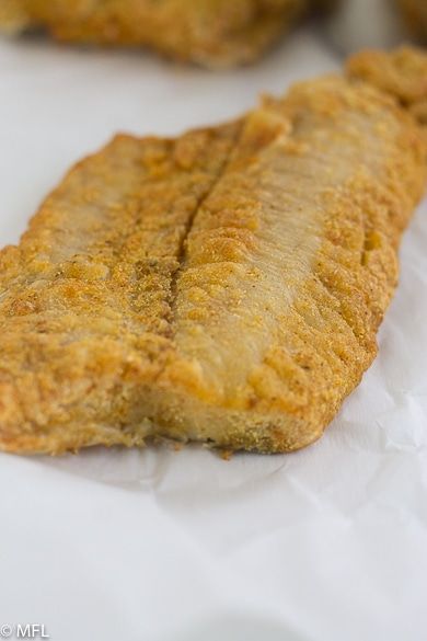 air fried fish fillet on white paper Air Fry Fish Recipe, Crispy Air Fryer Fish, Air Fryer Fish Recipe, Air Fried Fish, Air Fryer Fish Recipes, Best Fish Recipes, Air Fryer Recipes Breakfast, Crispy Fish, Air Fryer Fish