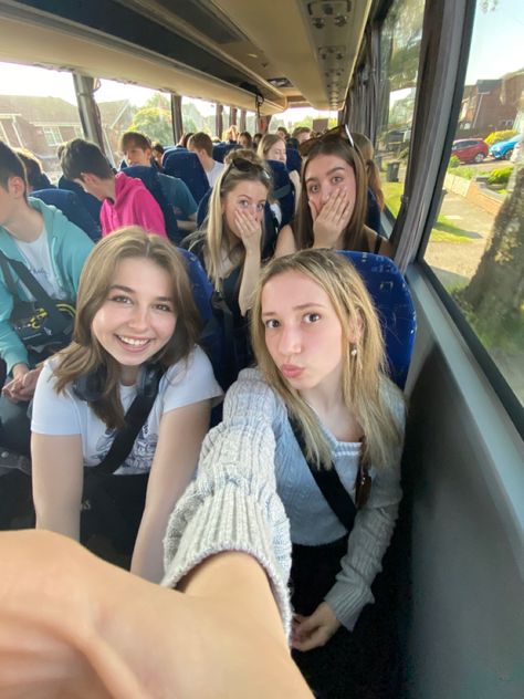 Bus School Trip, School Trips Aesthetic, School Trip Bus, Bus Travel Aesthetic, Washington Dc School Trip, Dc School Trip, School Trip Aesthetic, School Bus Pictures, France Trip